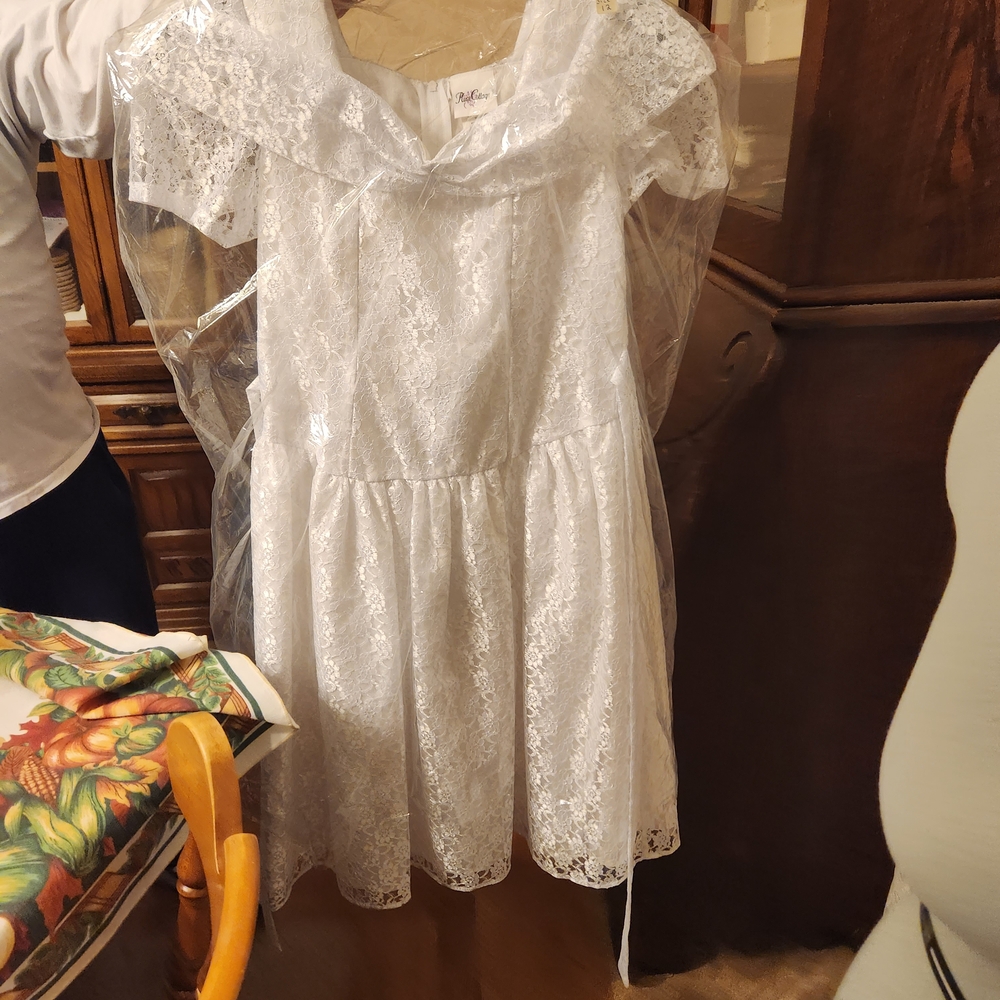 Charming White Lace Kids Dress